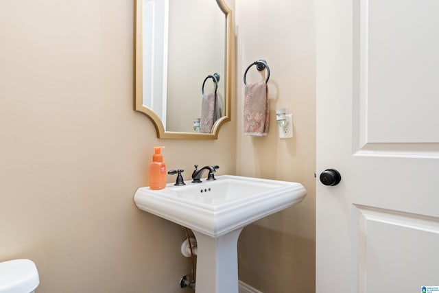 bathroom with sink