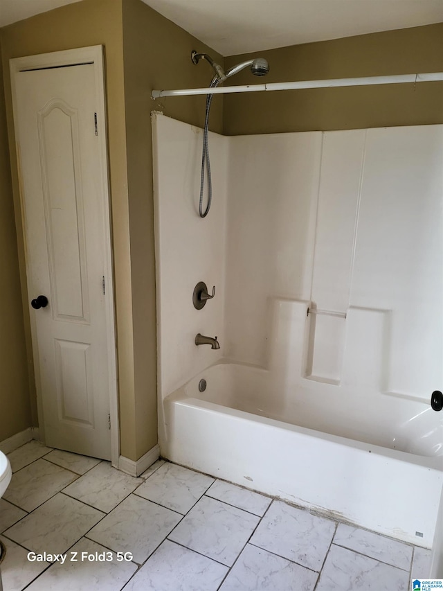 bathroom featuring shower / tub combination