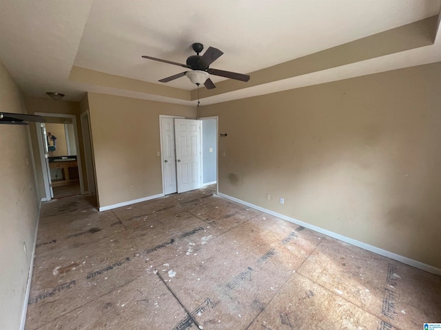 unfurnished bedroom with ceiling fan