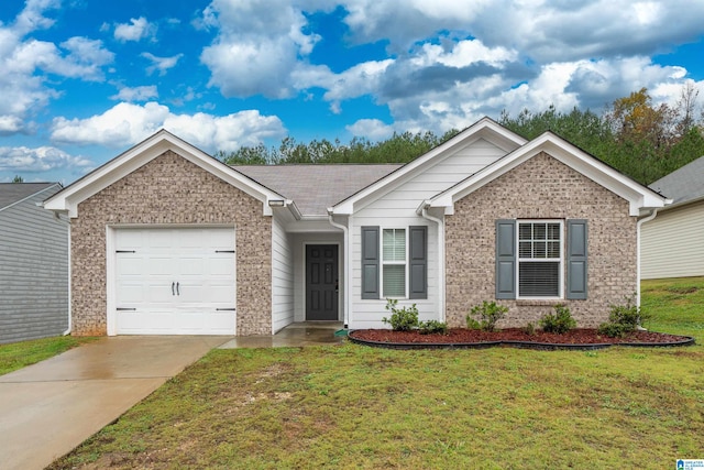 view of front of home featuring a front yard and a garage