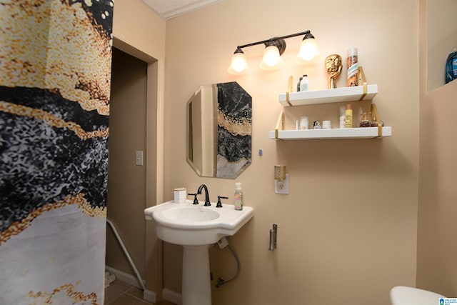 bathroom featuring tile patterned floors