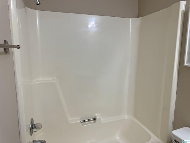 5807 Woodgate Cir, Anniston, AL 36207 - full bathroom with shower / bath combination and toilet