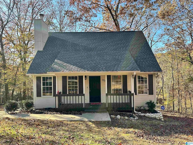 view of front of property featuring covered porch