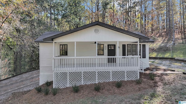 view of front of house with covered porch