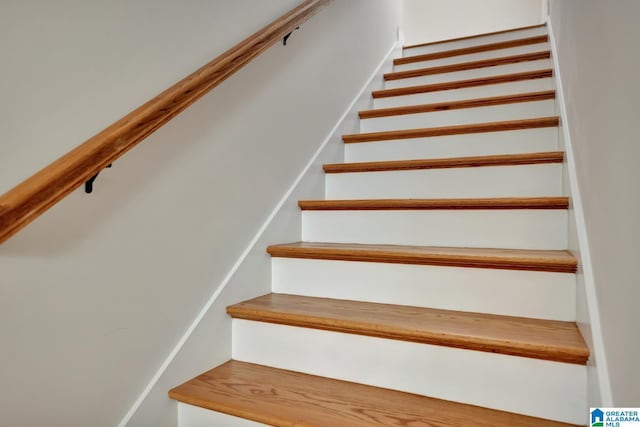 1114 Eagle Nest Cir, Birmingham, AL 35242 - view of stairs