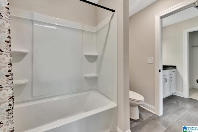 1114 Eagle Nest Cir, Birmingham, AL 35242 - bathroom with toilet, shower / bathtub combination with curtain, vanity, and baseboards