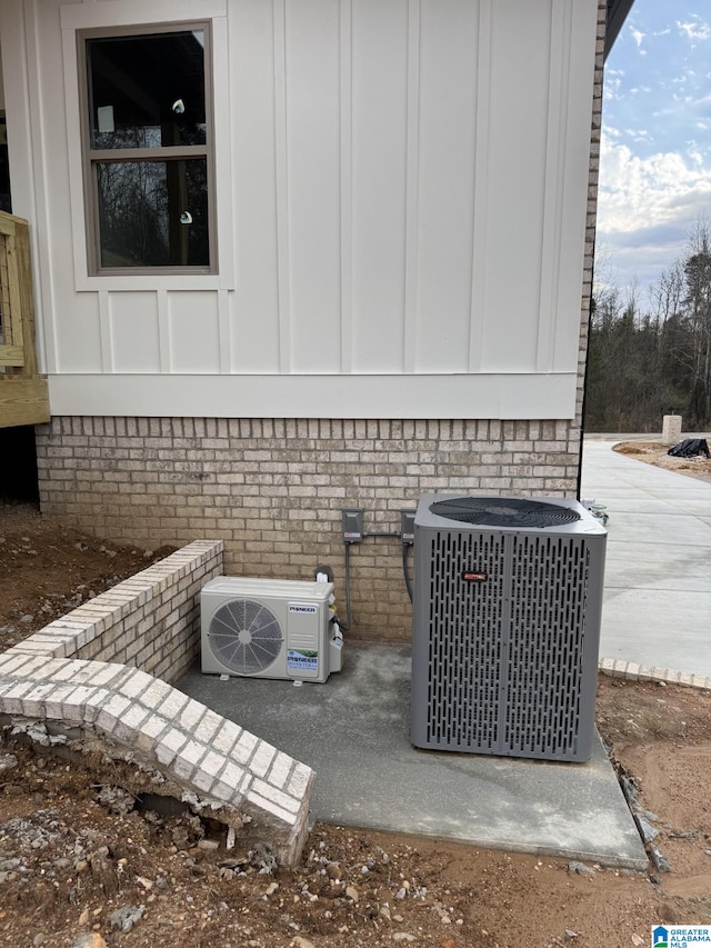 exterior details with ac unit and central air condition unit