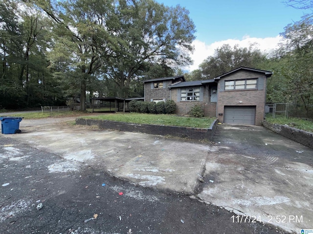 view of front of home featuring a garage