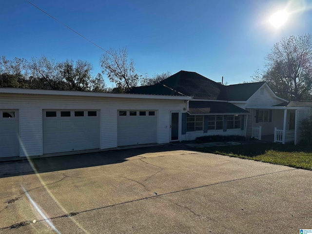 view of front of home featuring a garage