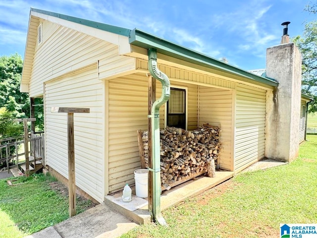 view of outdoor structure