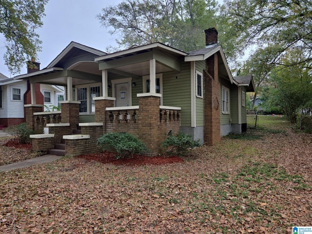 view of front facade featuring a porch