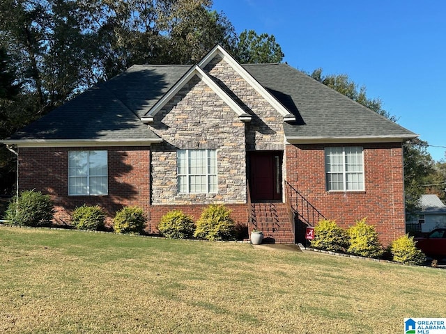 view of front of home with a front lawn