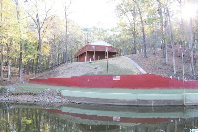 view of yard with a water view