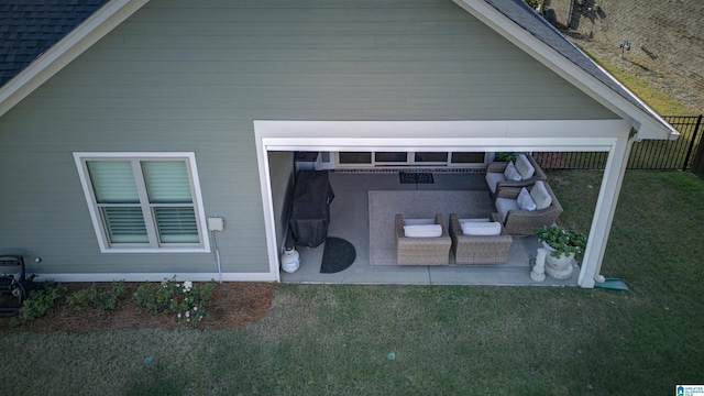 exterior space featuring a yard