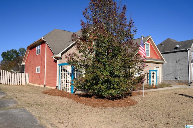 view of home's exterior