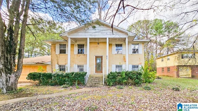 view of front of house