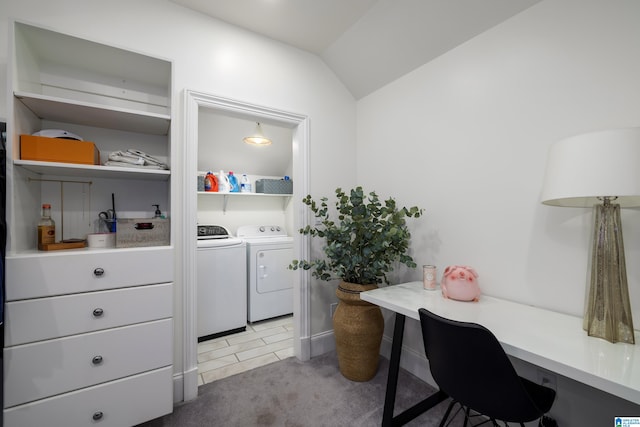 washroom with light carpet and independent washer and dryer