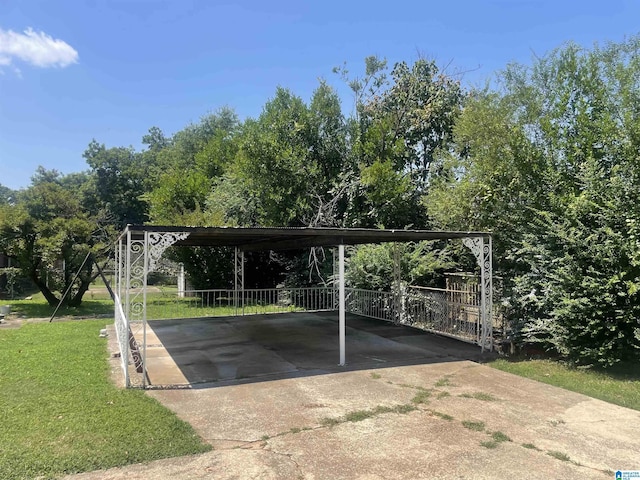 16 9th Ter, Birmingham, AL 35211 - view of car parking with driveway