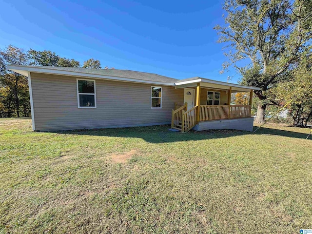 view of front of home with a front yard