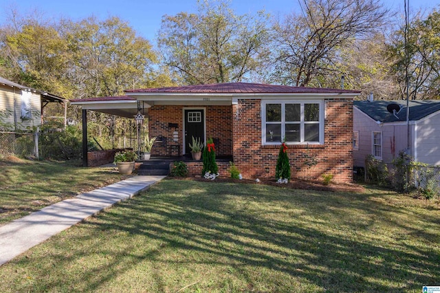 view of front of house with a porch and a front yard