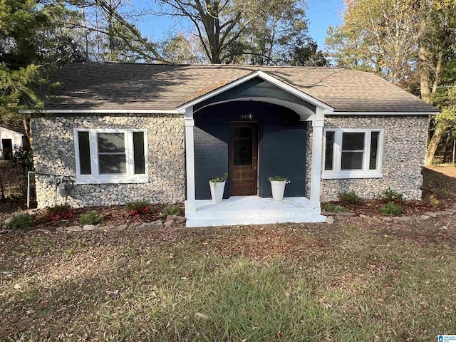 view of front of home featuring a patio