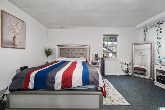 bedroom with carpet