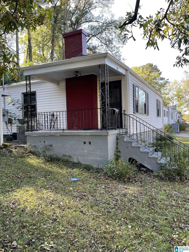 exterior space featuring a porch