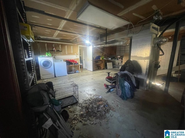 basement featuring washer and dryer