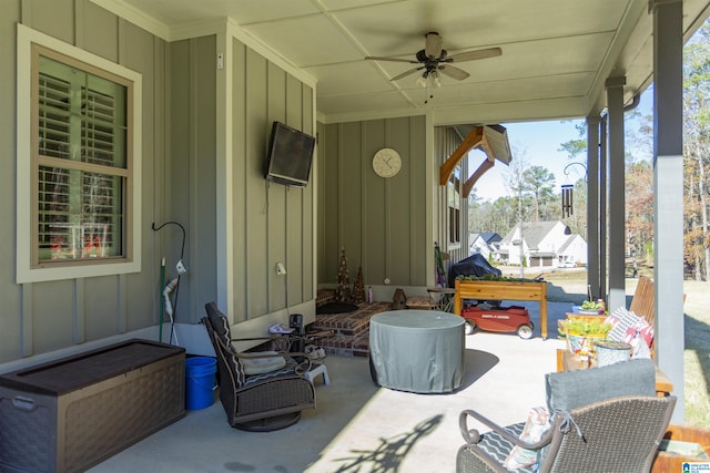 view of patio with ceiling fan