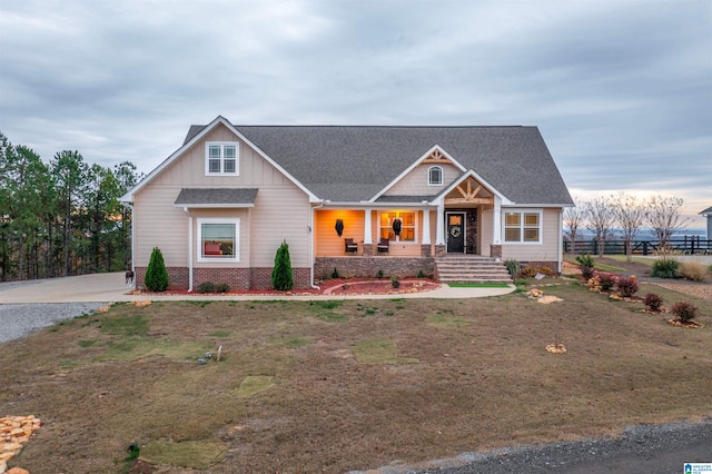 craftsman-style home featuring a porch