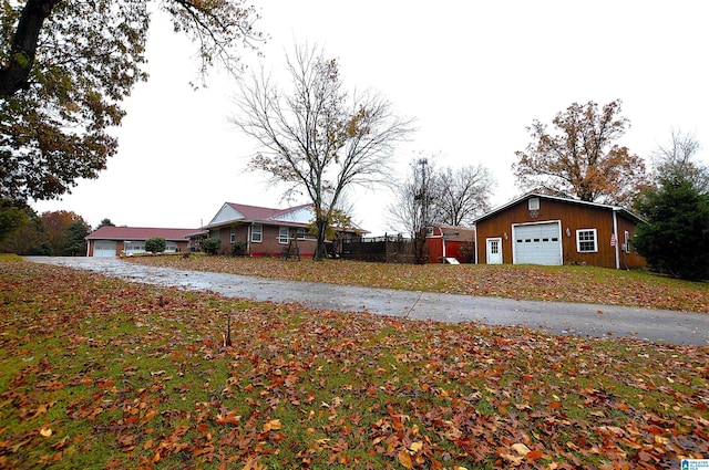 view of yard with a garage