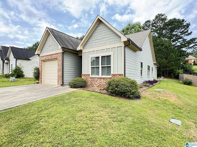 view of front facade featuring a front lawn and a garage