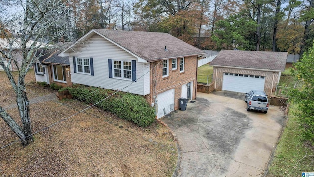 single story home featuring a garage