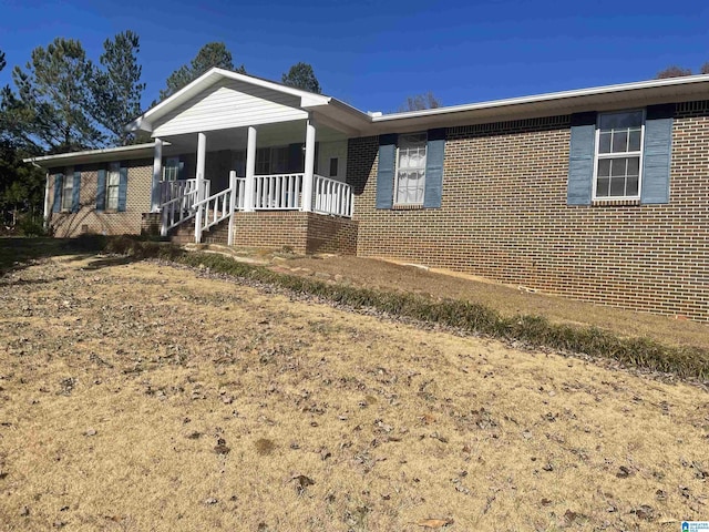 view of front of house featuring a porch