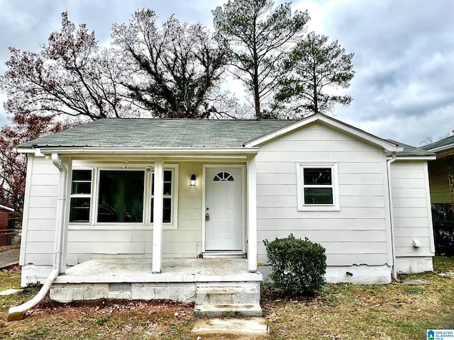 view of front of house with a porch