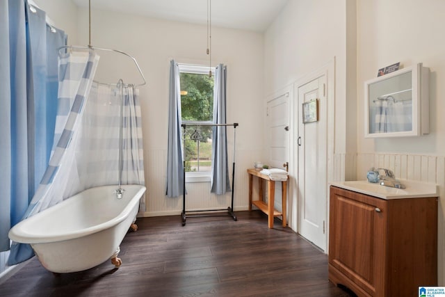 bathroom featuring shower / bath combo and wood-type flooring