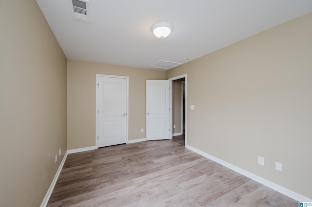 empty room featuring light hardwood / wood-style flooring