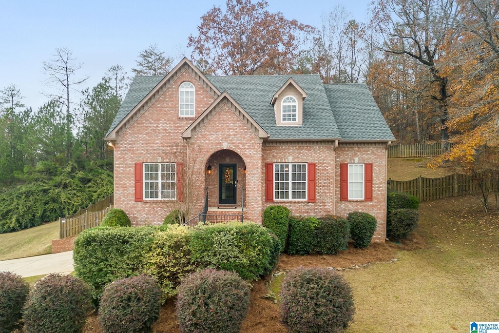 view of front property