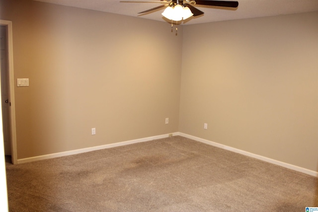 unfurnished room with carpet floors and ceiling fan