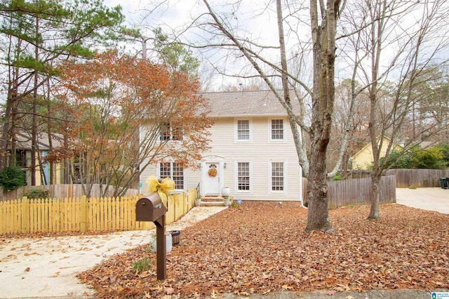 view of front of property