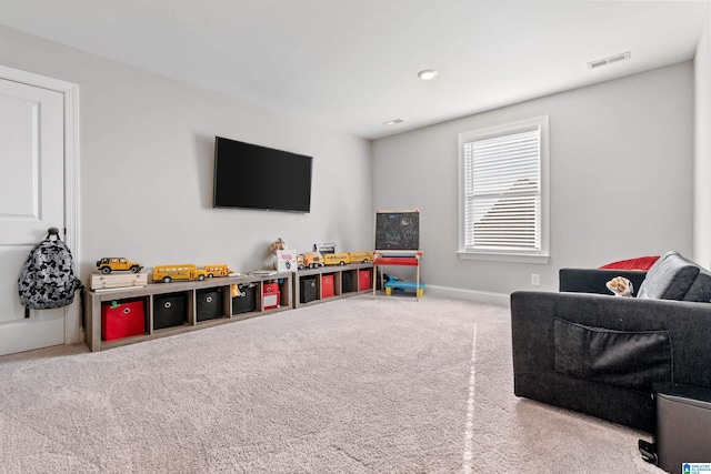 recreation room featuring carpet floors