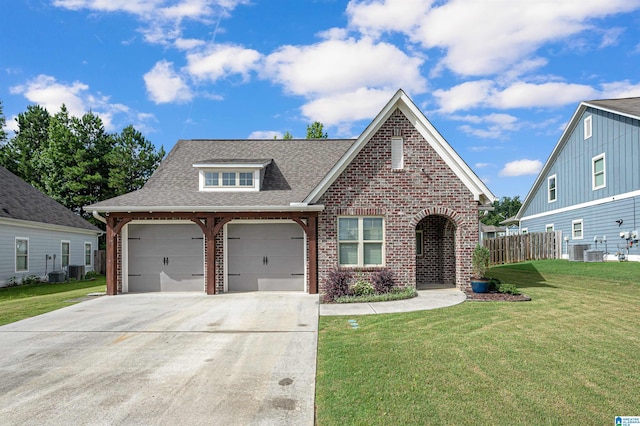 view of front of house with a front lawn