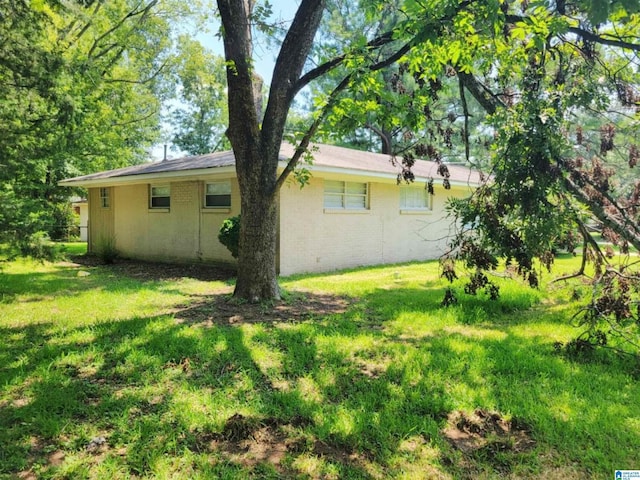 exterior space featuring a yard