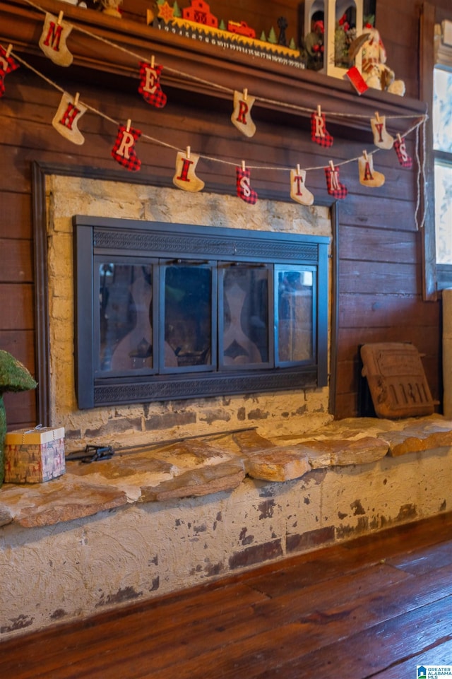 interior details with hardwood / wood-style flooring