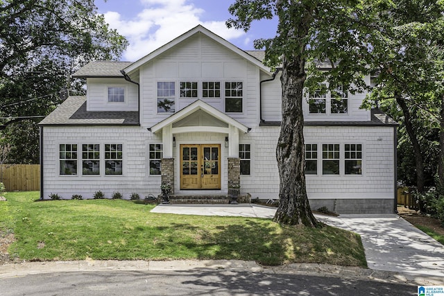 view of front of house with a front lawn