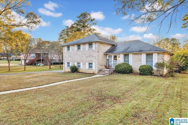 view of front of property with a front lawn