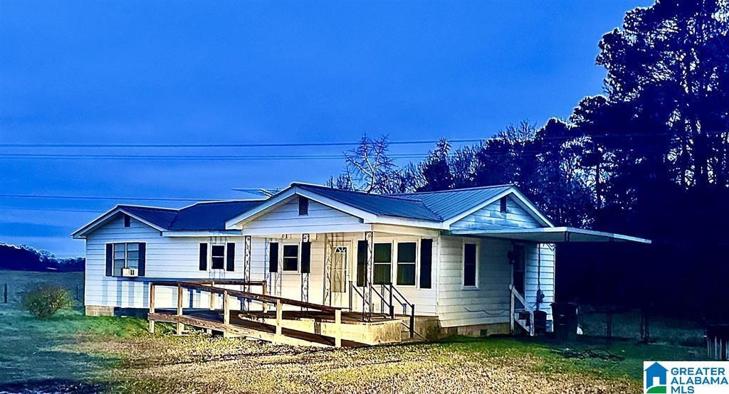 view of front of property with covered porch