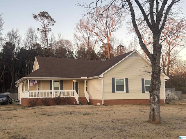 view of front of property with covered porch