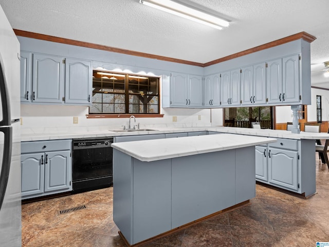 kitchen with dishwasher, sink, a textured ceiling, a kitchen island, and kitchen peninsula