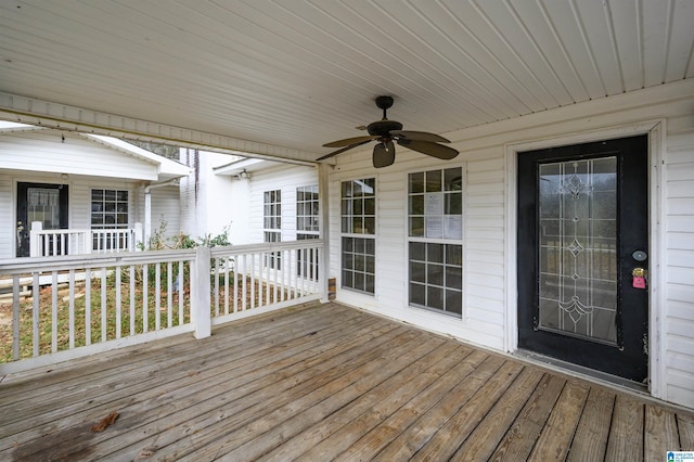 deck with ceiling fan